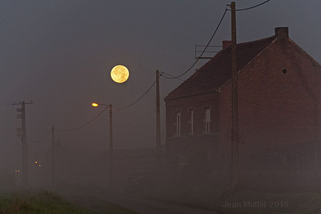 The setting of the moon